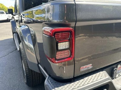 2022 Jeep Gladiator Overland