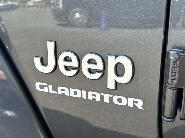 2022 Jeep Gladiator Overland