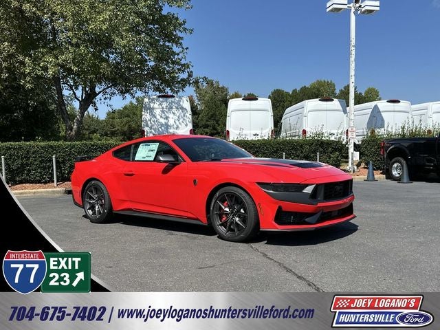 2026 Ford Mustang Dark Horse