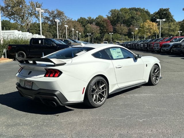 2026 Ford Mustang Dark Horse