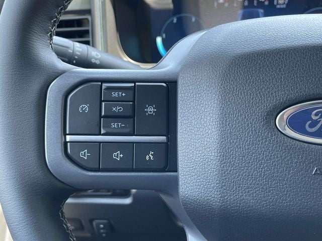 2026 Ford F-550SD Lariat DRW