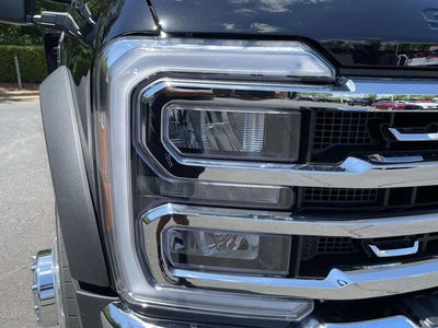 2026 Ford F-550SD Lariat DRW