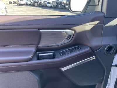 2025 Ford Expedition Max Platinum