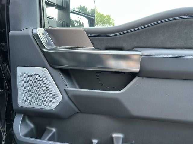 2026 Ford F-250 Super Duty Platinum - Photo 50