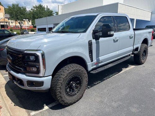 2025 Ford F-350SD Lariat