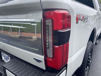 2024 Ford F-350SD Platinum