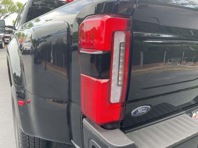 2026 Ford F-350SD Platinum DRW