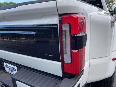 2026 Ford F-350SD Platinum DRW