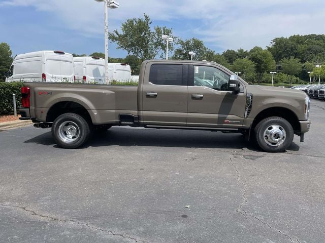 2026 Ford F-350SD Platinum DRW