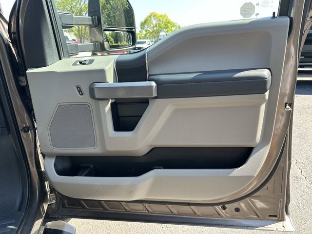 2022 Ford F-350SD XLT DRW