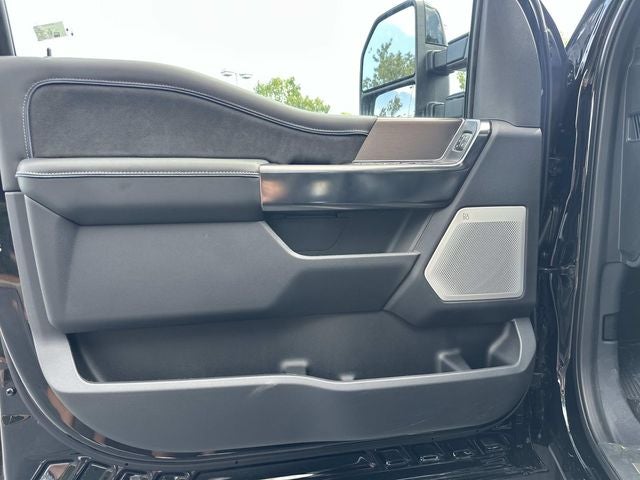 2026 Ford F-450SD Platinum DRW