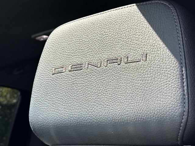 2023 GMC Sierra 2500HD Denali