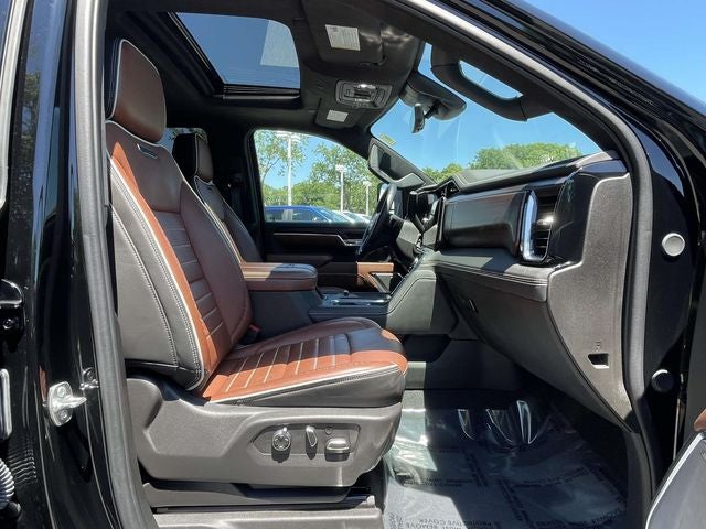 2025 GMC Sierra 3500HD Denali Ultimate