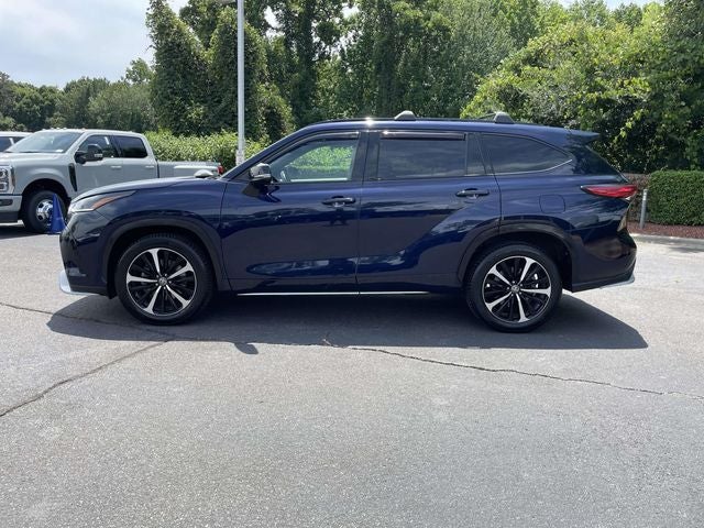 2022 Toyota Highlander XSE