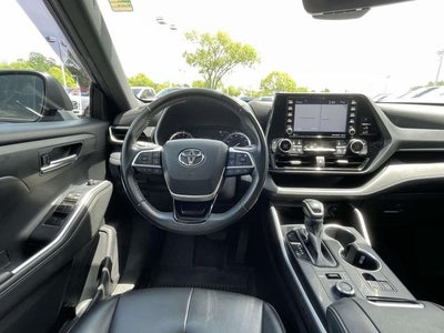 2022 Toyota Highlander XSE