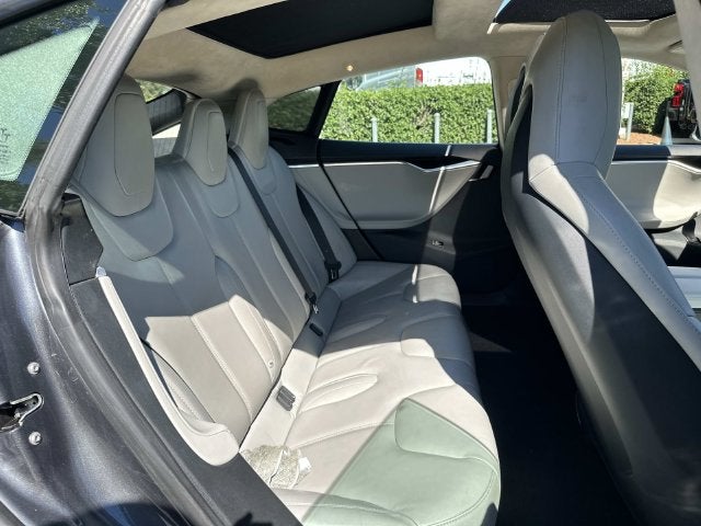 2015 Tesla Model S 70D