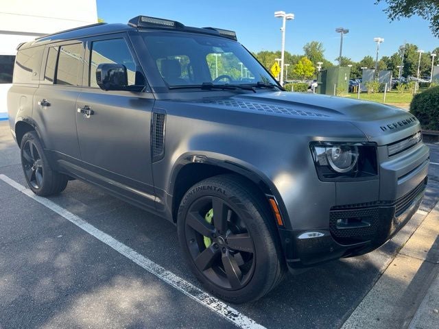 2024 Land Rover Defender 130 X-Dynamic SE