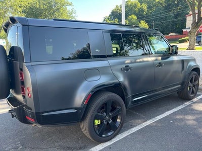 2024 Land Rover Defender 130 X-Dynamic SE