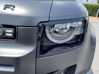 2024 Land Rover Defender 130 X-Dynamic SE