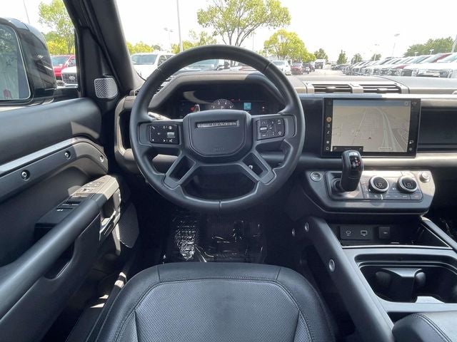 2024 Land Rover Defender 130 X-Dynamic SE